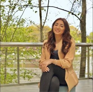 Meet your Posher, Amy